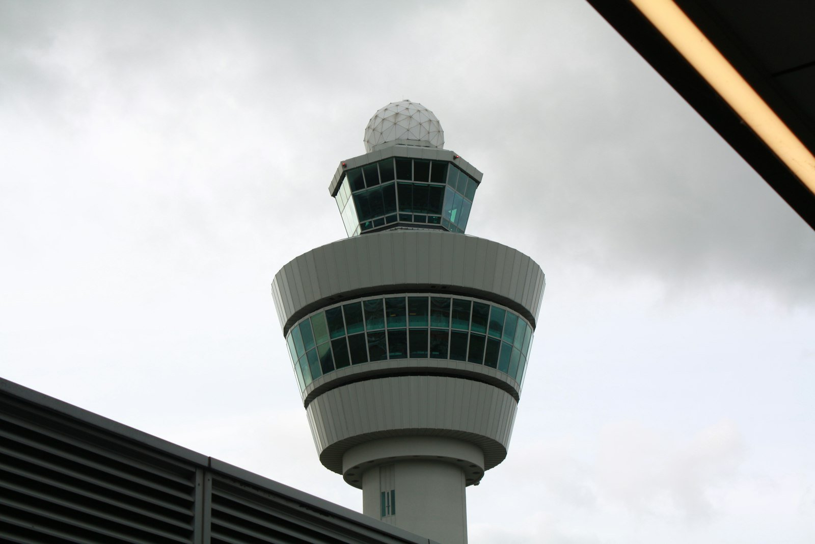 Air traffic control tower